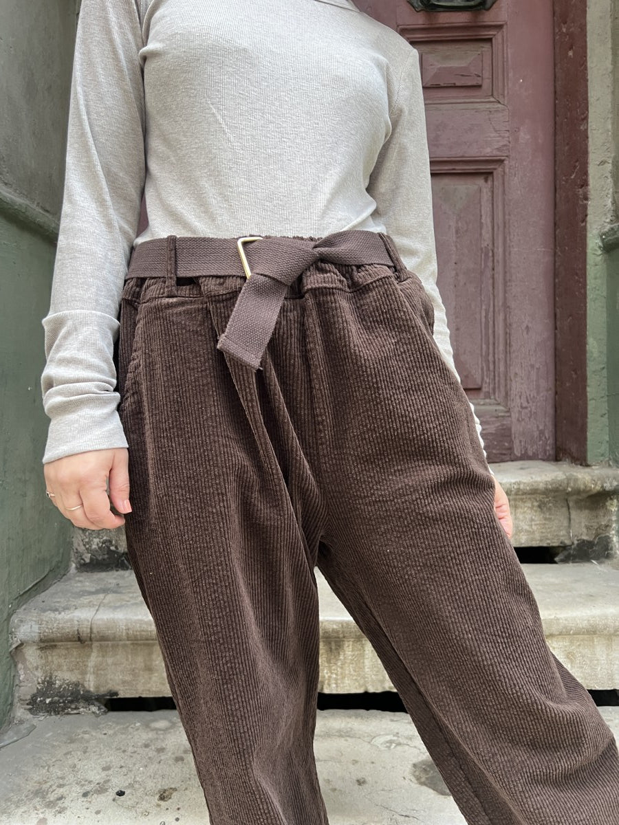 Kadın Kadife Pantolon Kahverengi – Belden Lastikli, Cepli, Özel Kemerli