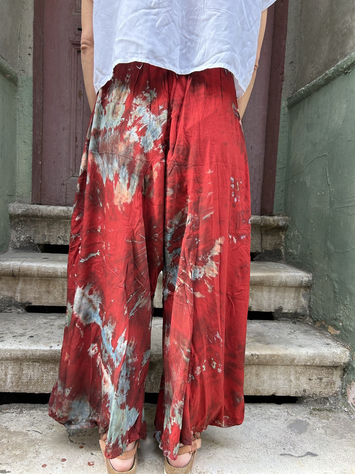Batik Kırmızı Kadın Pantolon