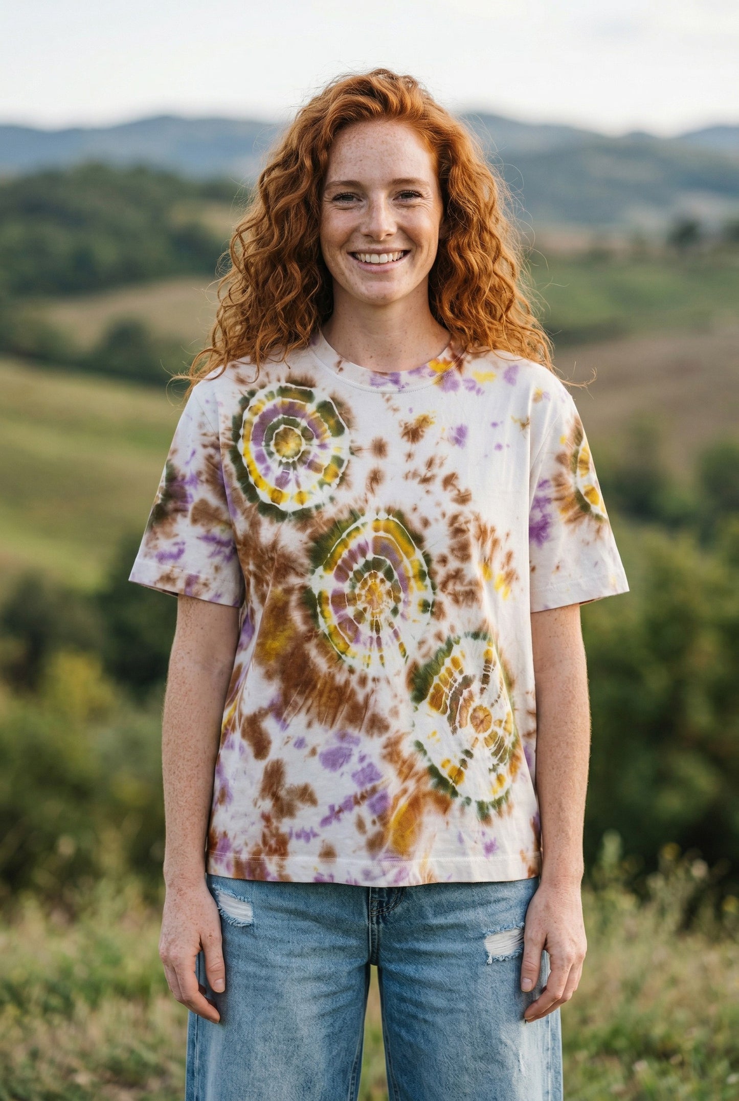 Batik Desenli %100 Pamuk Kadın Tişört – Doğal Kumaş, Solar Mandala