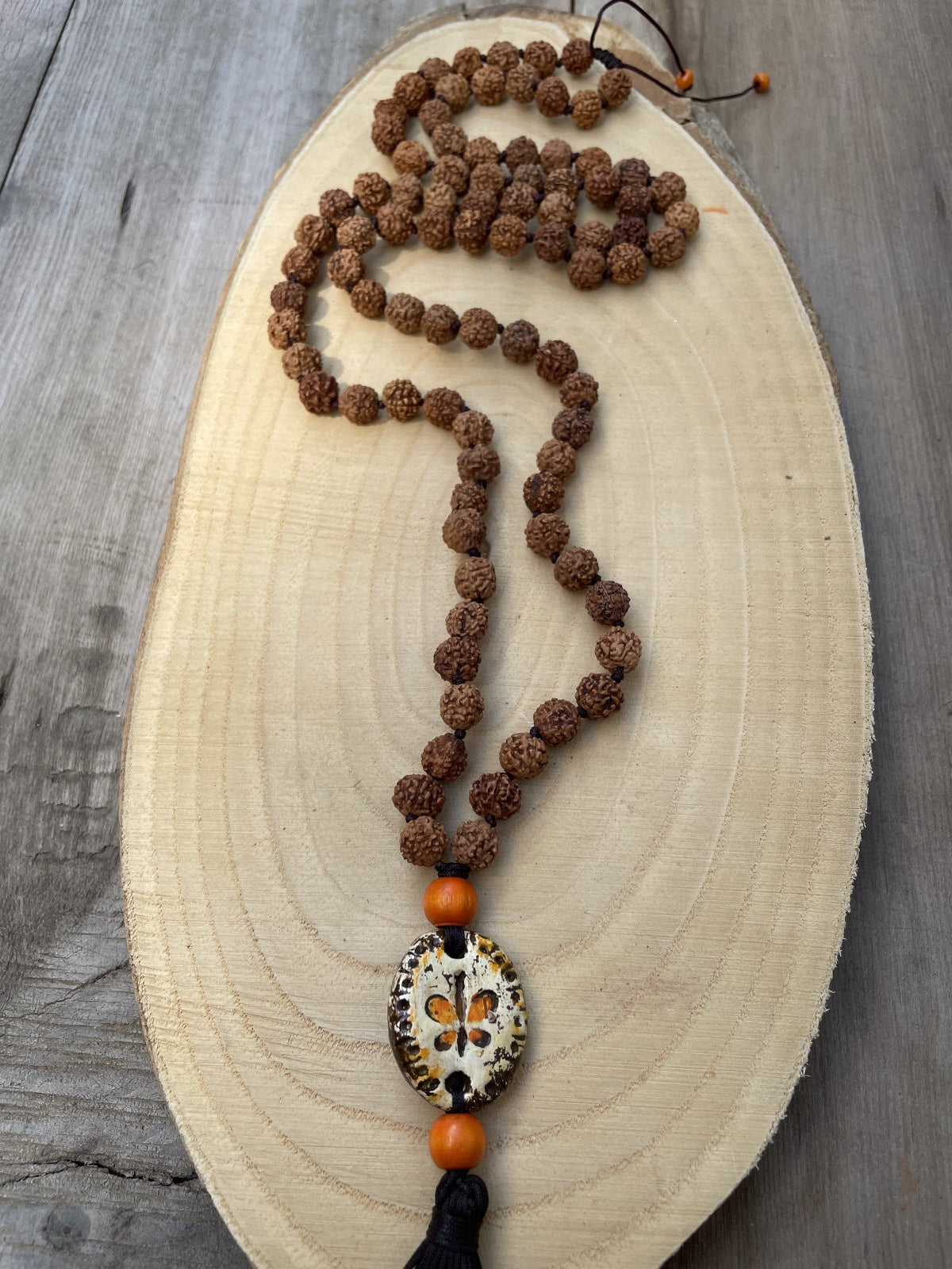 Rudraksha Meditasyon Mala Kolye