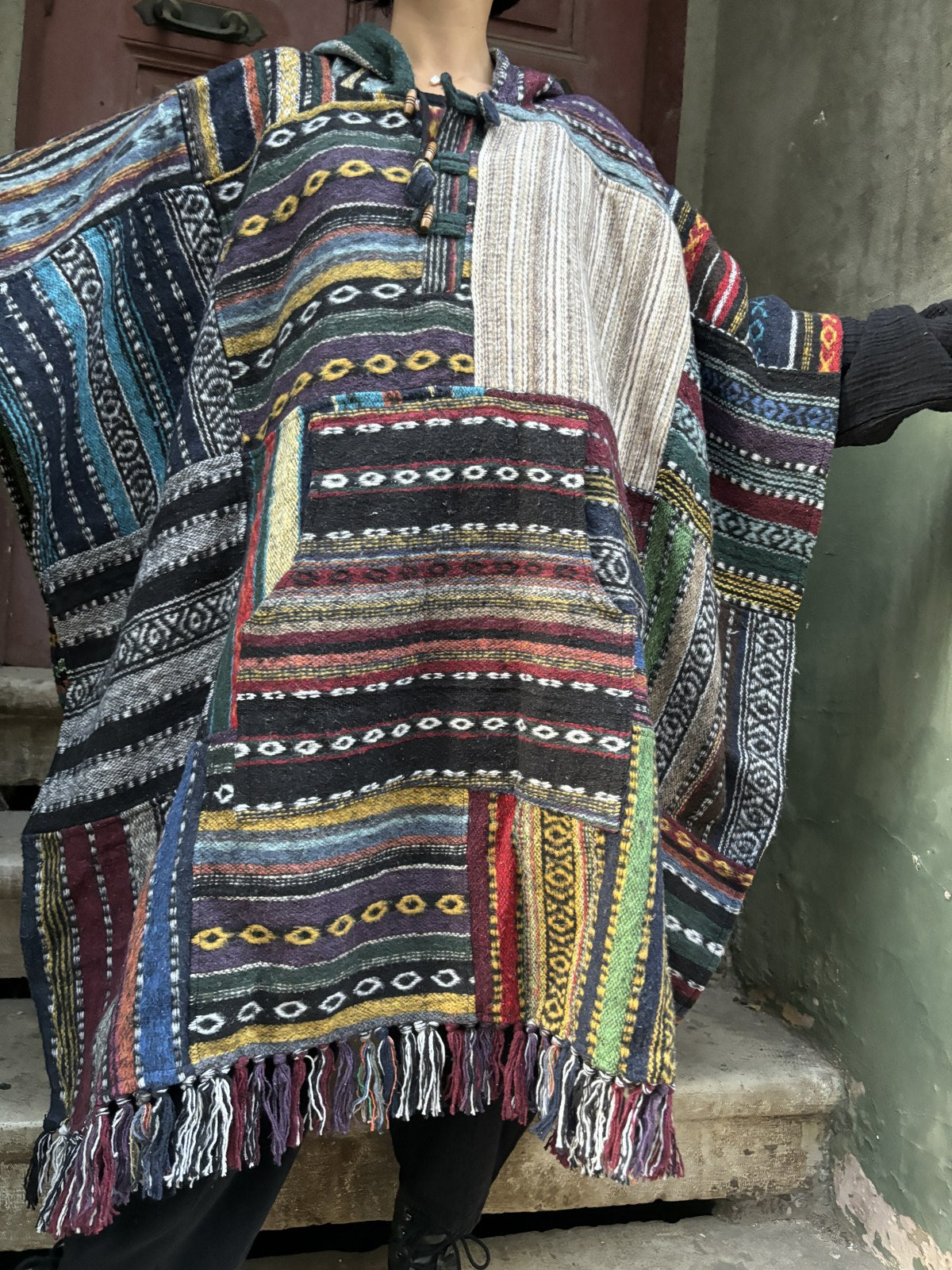 Unisex El Yapımı Patchwork Nepal Bej Renkli Gheri Kapüşonlu Panço