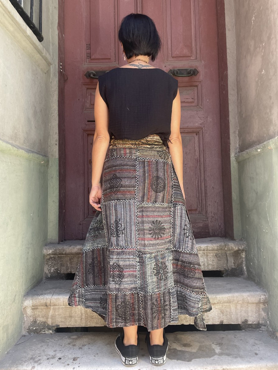 Nepal Bağlamalı Patchwork Etek – Bohem Tarz, Rahat ve Renkli