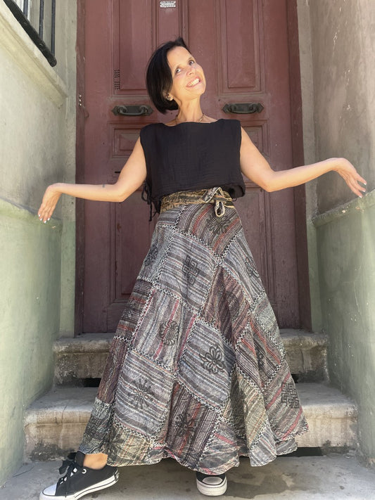 Nepal Bağlamalı Patchwork Etek – Bohem Tarz, Rahat ve Renkli