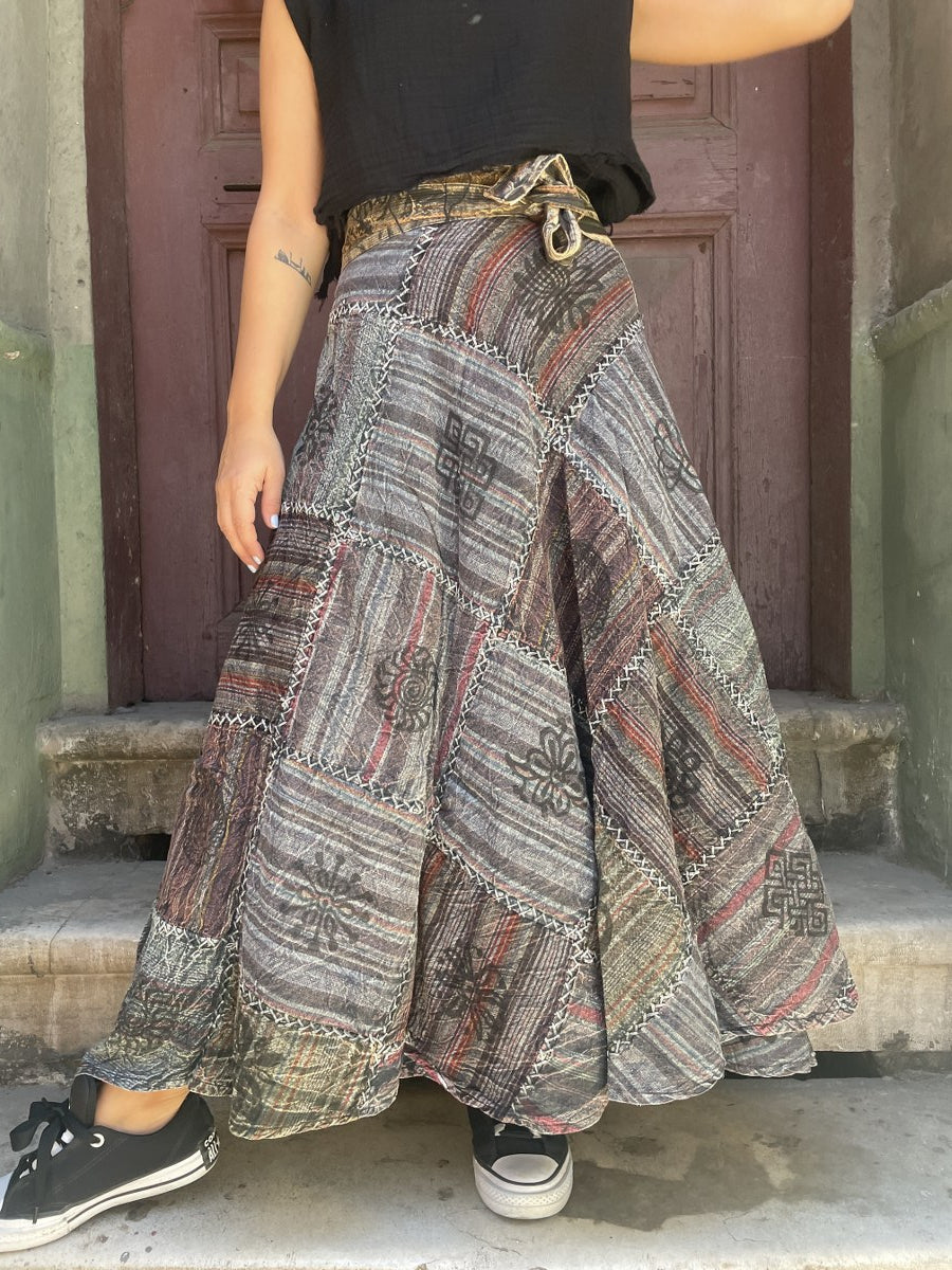 Nepal Bağlamalı Patchwork Etek – Bohem Tarz, Rahat ve Renkli