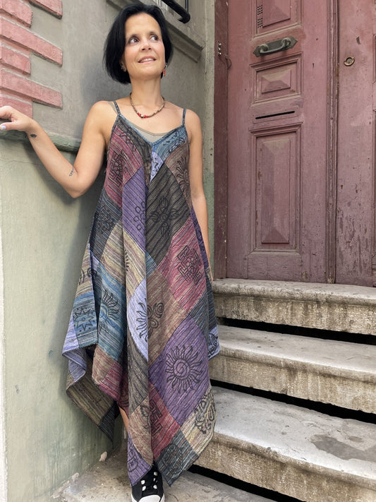 Nepal Patchwork Elbise – Bohem Tarz, Rahat ve Renkli