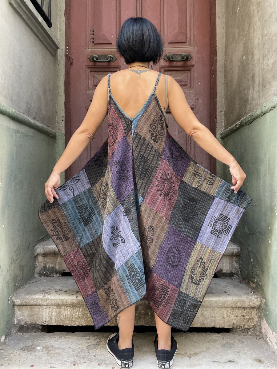 Nepal Patchwork Elbise – Bohem Tarz, Rahat ve Renkli