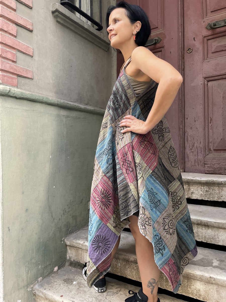 Nepal Patchwork Elbise – Bohem Tarz, Rahat ve Renkli