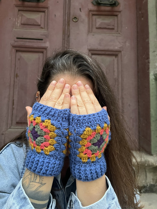 Bohem Motifli Parmaksız El Örgüsü Eldiven - Mavi