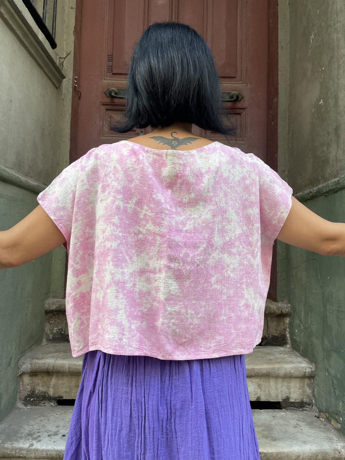 Batik Tasarım Pembe Kadın Crop Bluz