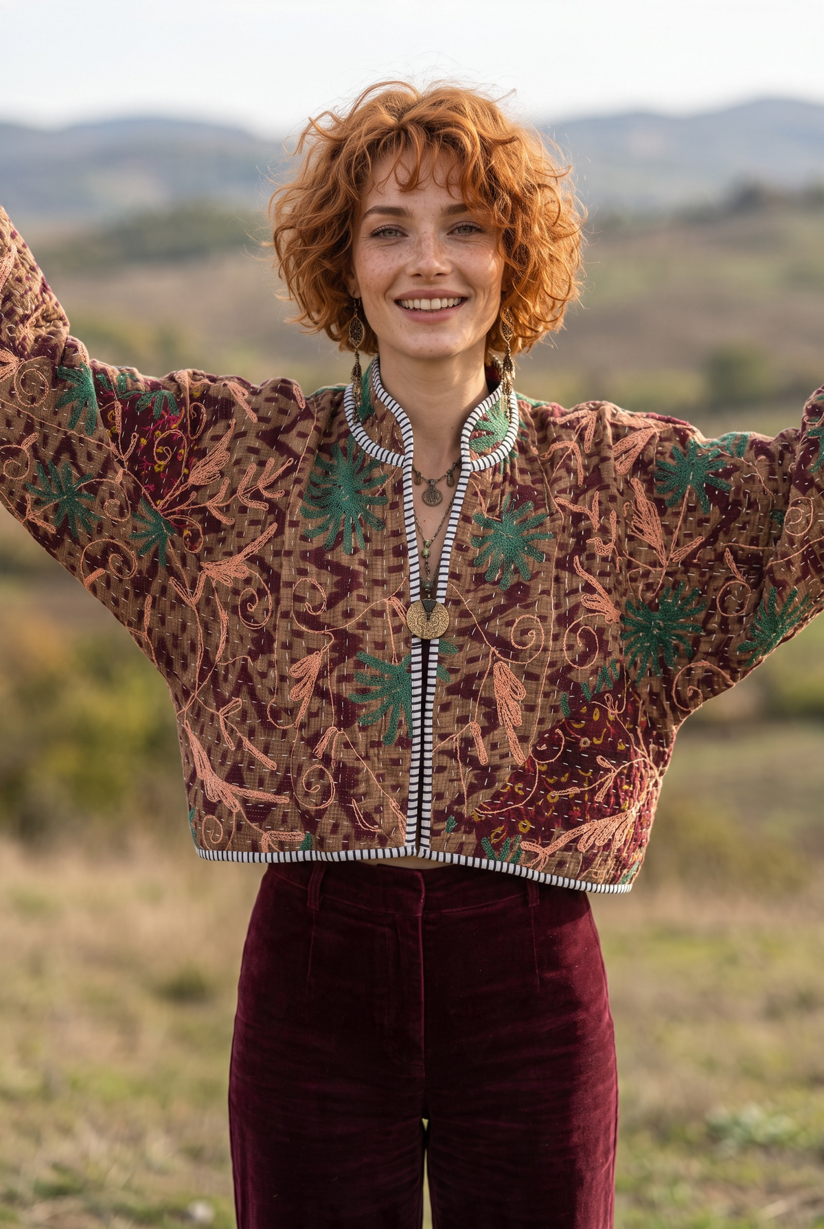 Ruhana Kantha – Çift Taraflı Çiçek Desenli Patchwork Bohem Kadın Ceket