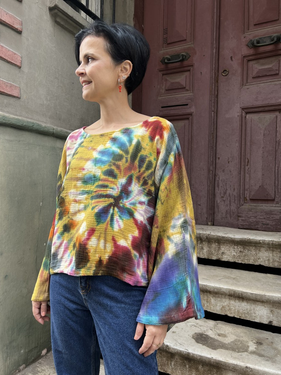 Kadın Batik Bluz Solar Spirit – El Boyaması, %100 Müslin