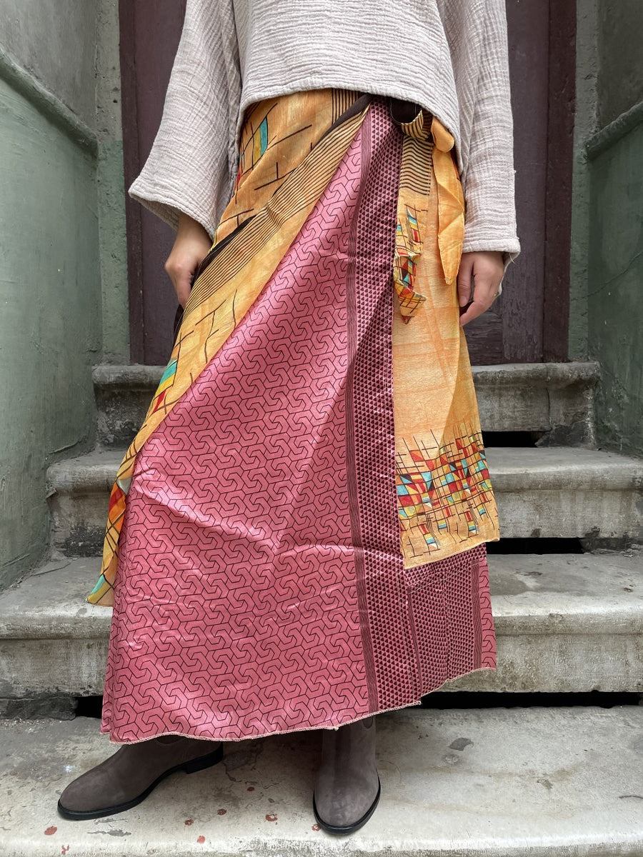 Nepal Çift Taraflı Desenli İpek Etek