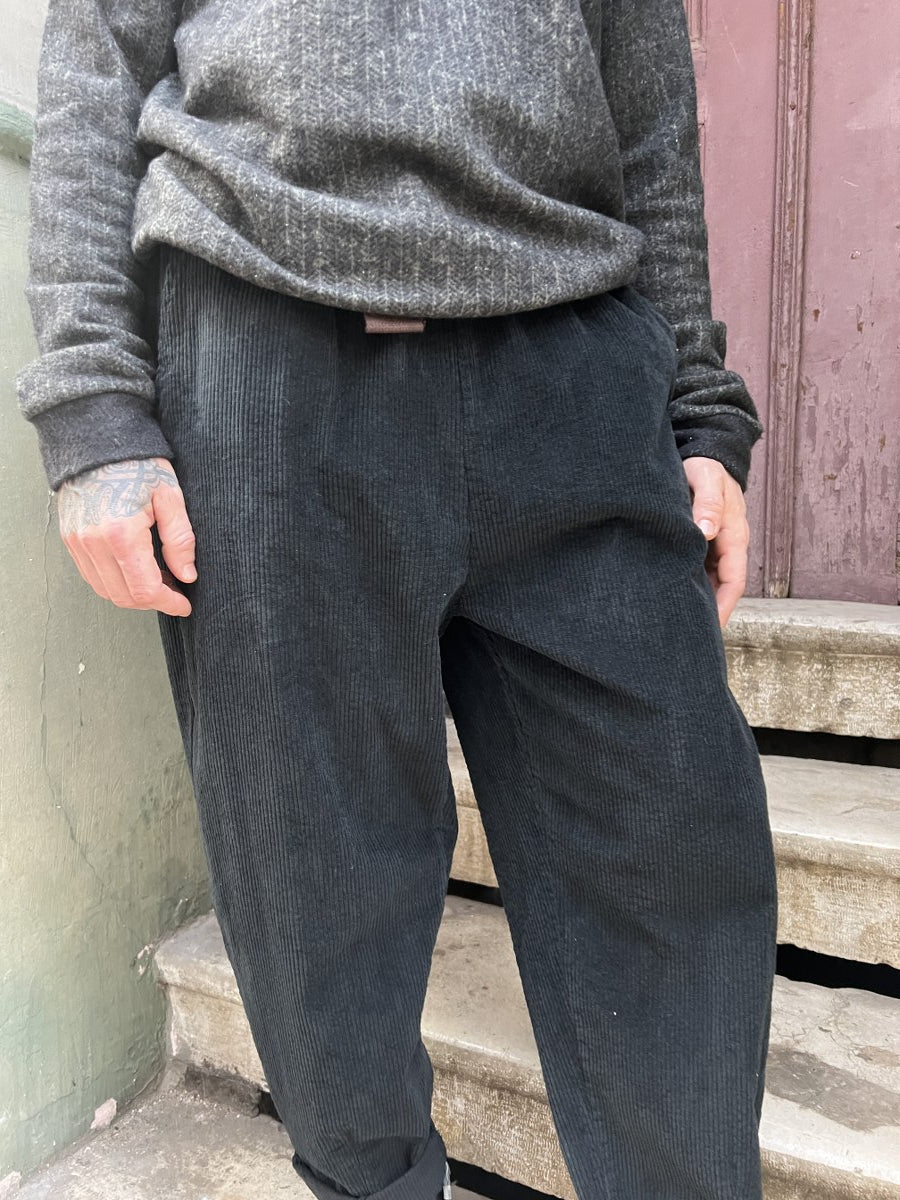 Siyah Kadife Pantolon