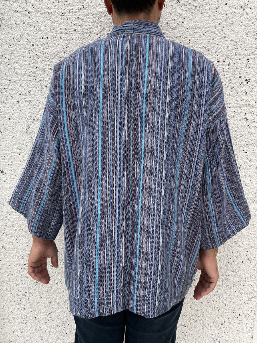 Erkek Kimono Okyanus Dalgası – Mavi Çizgili, Doğal Kumaş, Sürdürülebilir Üretim