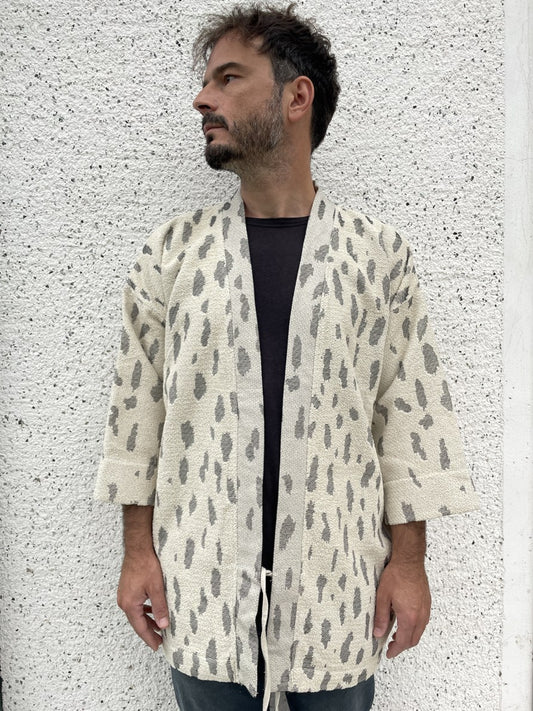 Erkek Kimono Taş Ruhu – Bej Desenli, Kalın Dokulu, Doğal Kumaş, Sürdürülebilir Üretim