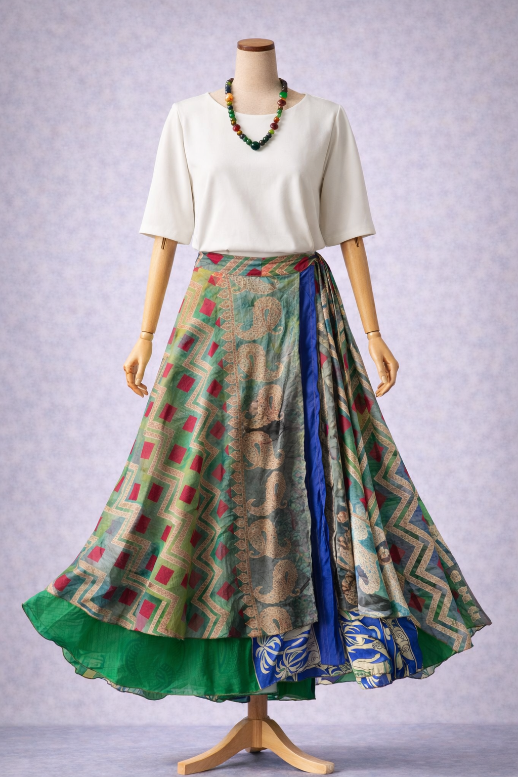 Çift Taraflı Bağlamalı İpek Etek – Yeşil Desenli (Nepal)