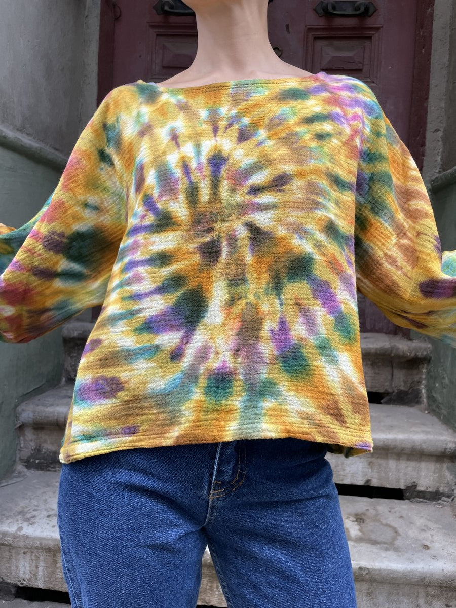 Batik Müslin Bluz – “Nova” | El Boyaması Spiral Desenli Bohem Tasarım