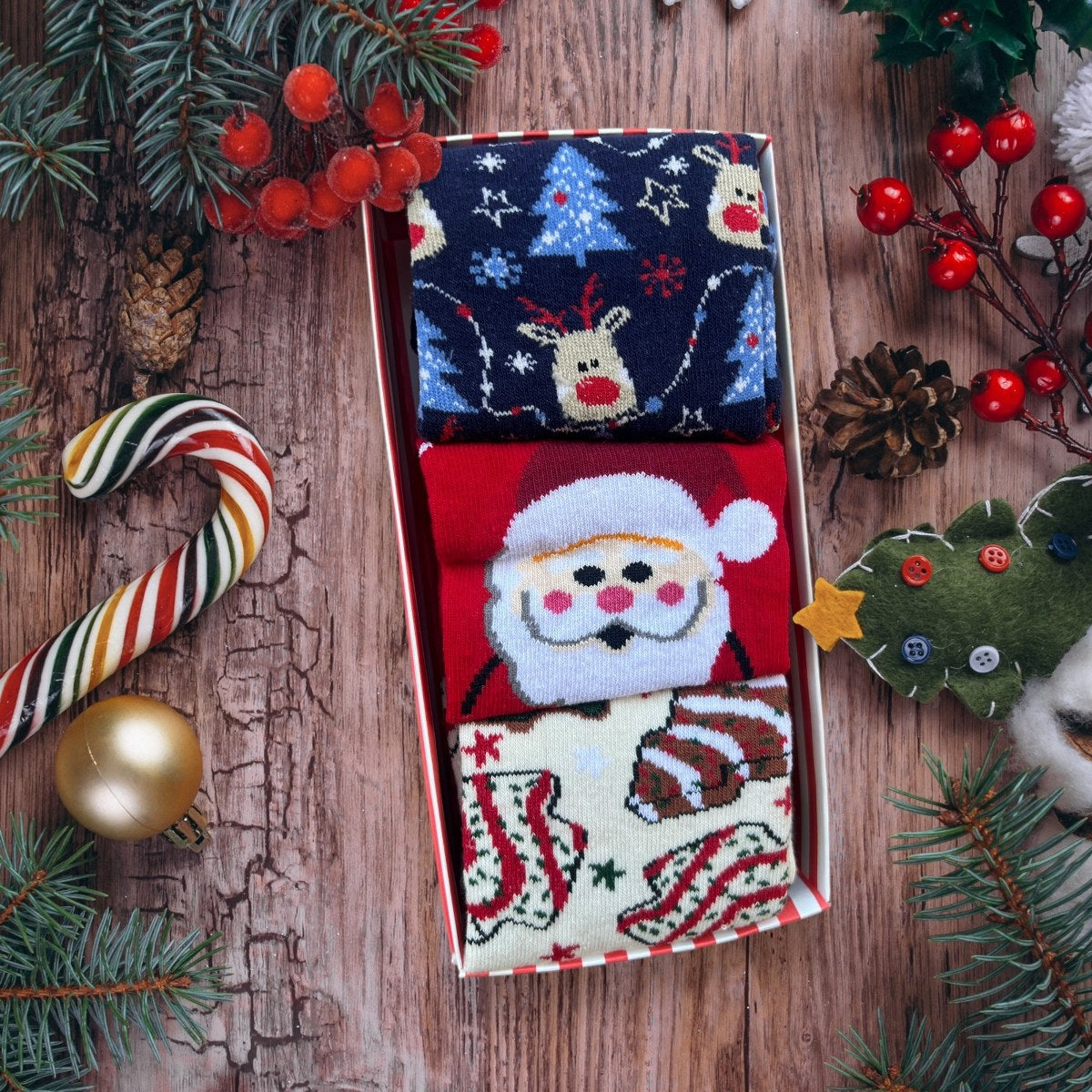 Yılbaşı 3’lü Çorap Hediye Kutusu