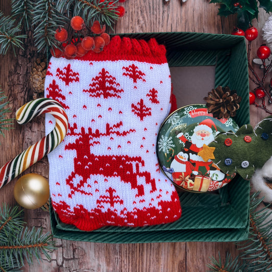 Yılbaşı Hediye Seti – Yün Kışlık Çorap + Kokulu Mum + Premium Kutu