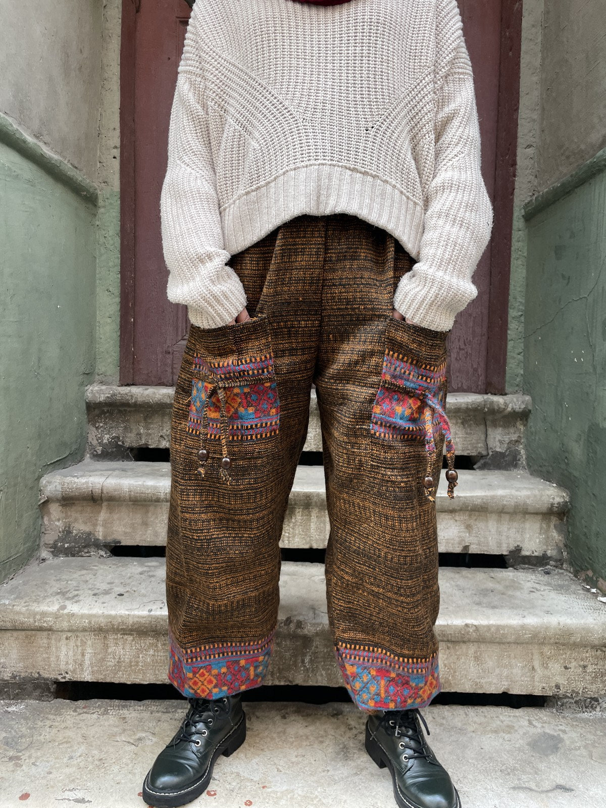 Unısex Çizgili Nepal Yün Hardal Siyah Pantolon