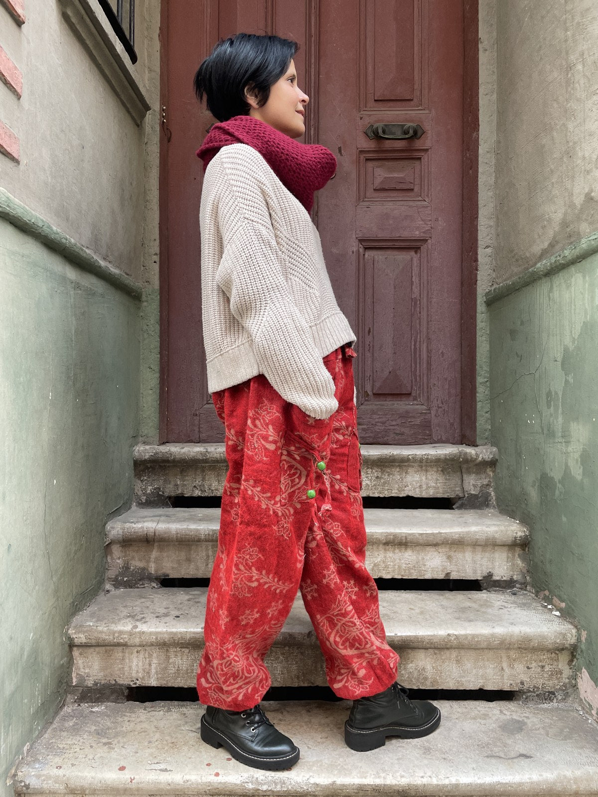 Unısex Çizgili Nepal Yün Yaprak Desenli Kırmızı  Pantolon